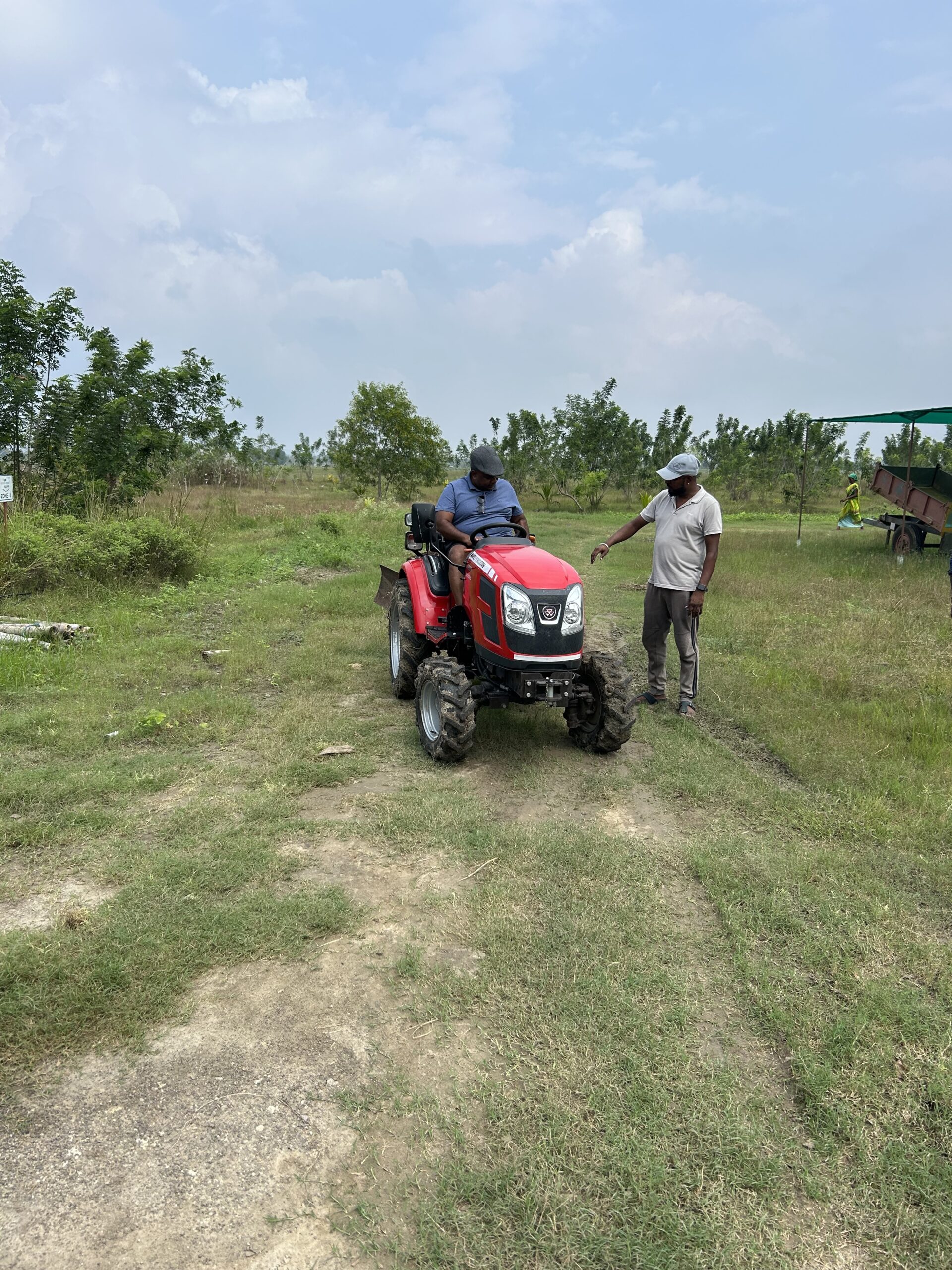 Explore sustainable farming methods and living green farms with us